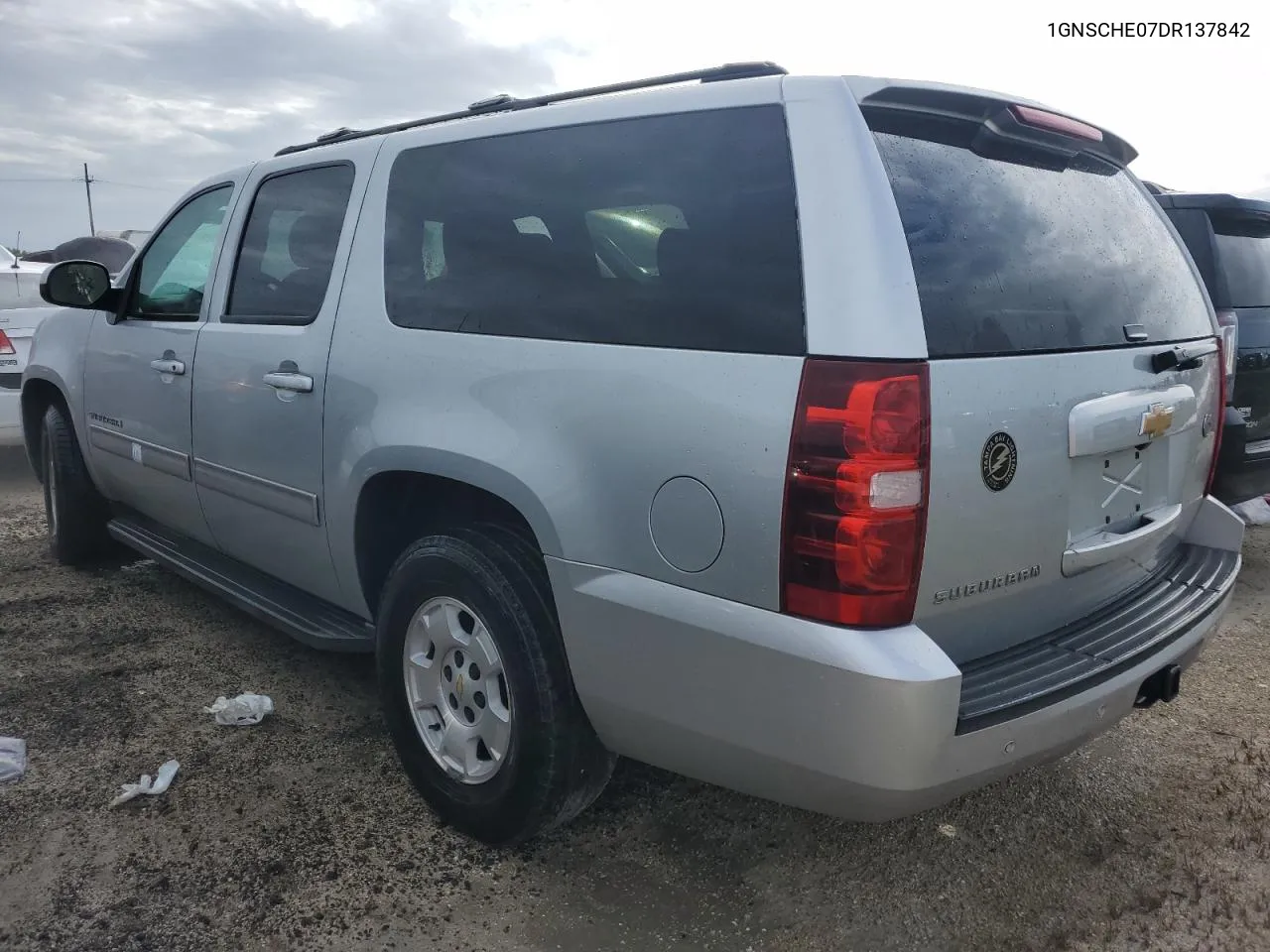 2013 Chevrolet Suburban C1500 Ls VIN: 1GNSCHE07DR137842 Lot: 74950244