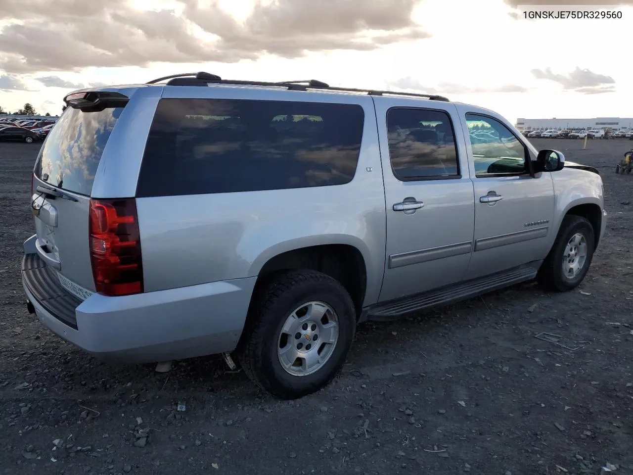 2013 Chevrolet Suburban K1500 Lt VIN: 1GNSKJE75DR329560 Lot: 76561064