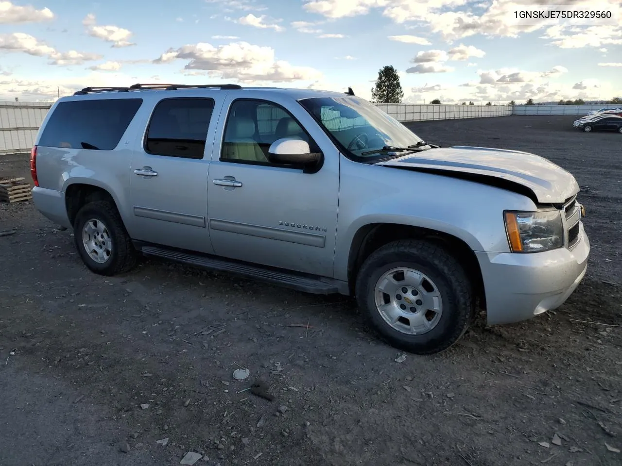 2013 Chevrolet Suburban K1500 Lt VIN: 1GNSKJE75DR329560 Lot: 76561064