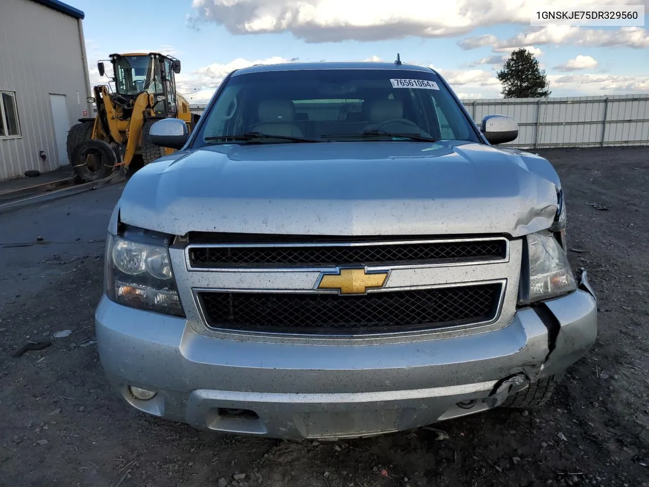 2013 Chevrolet Suburban K1500 Lt VIN: 1GNSKJE75DR329560 Lot: 76561064