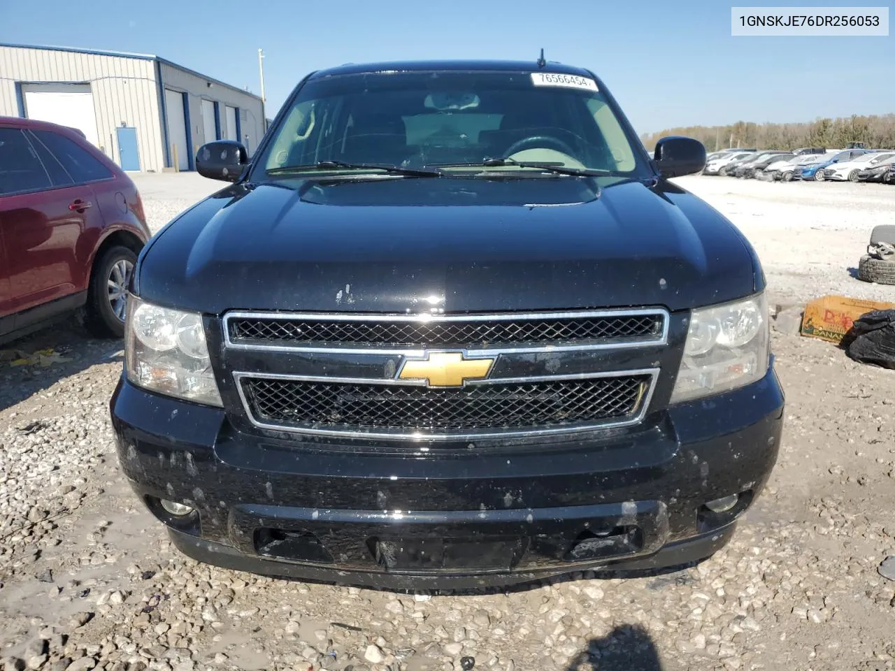 2013 Chevrolet Suburban K1500 Lt VIN: 1GNSKJE76DR256053 Lot: 76566454