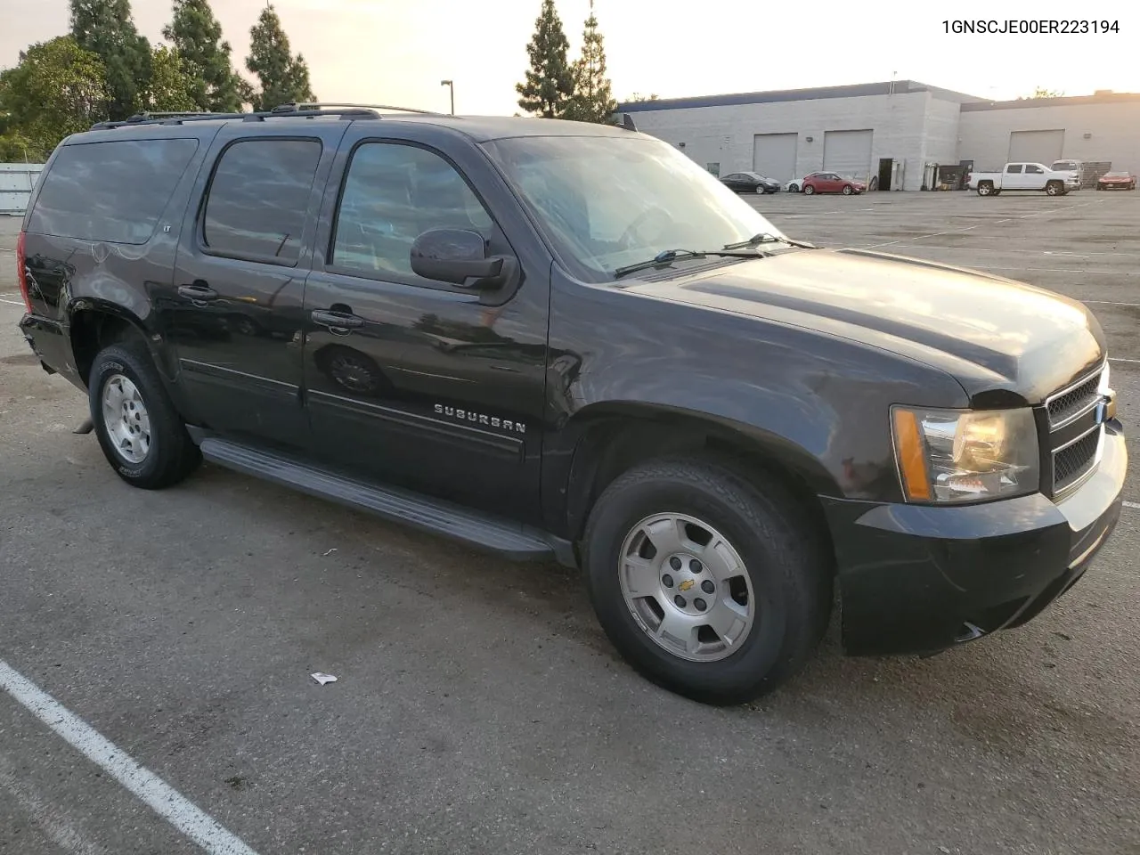 2014 Chevrolet Suburban C1500 Lt VIN: 1GNSCJE00ER223194 Lot: 70309624