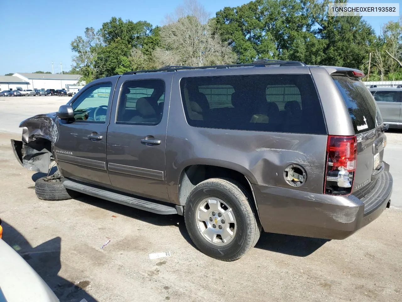 2014 Chevrolet Suburban C1500 Ls VIN: 1GNSCHE0XER193582 Lot: 74383684