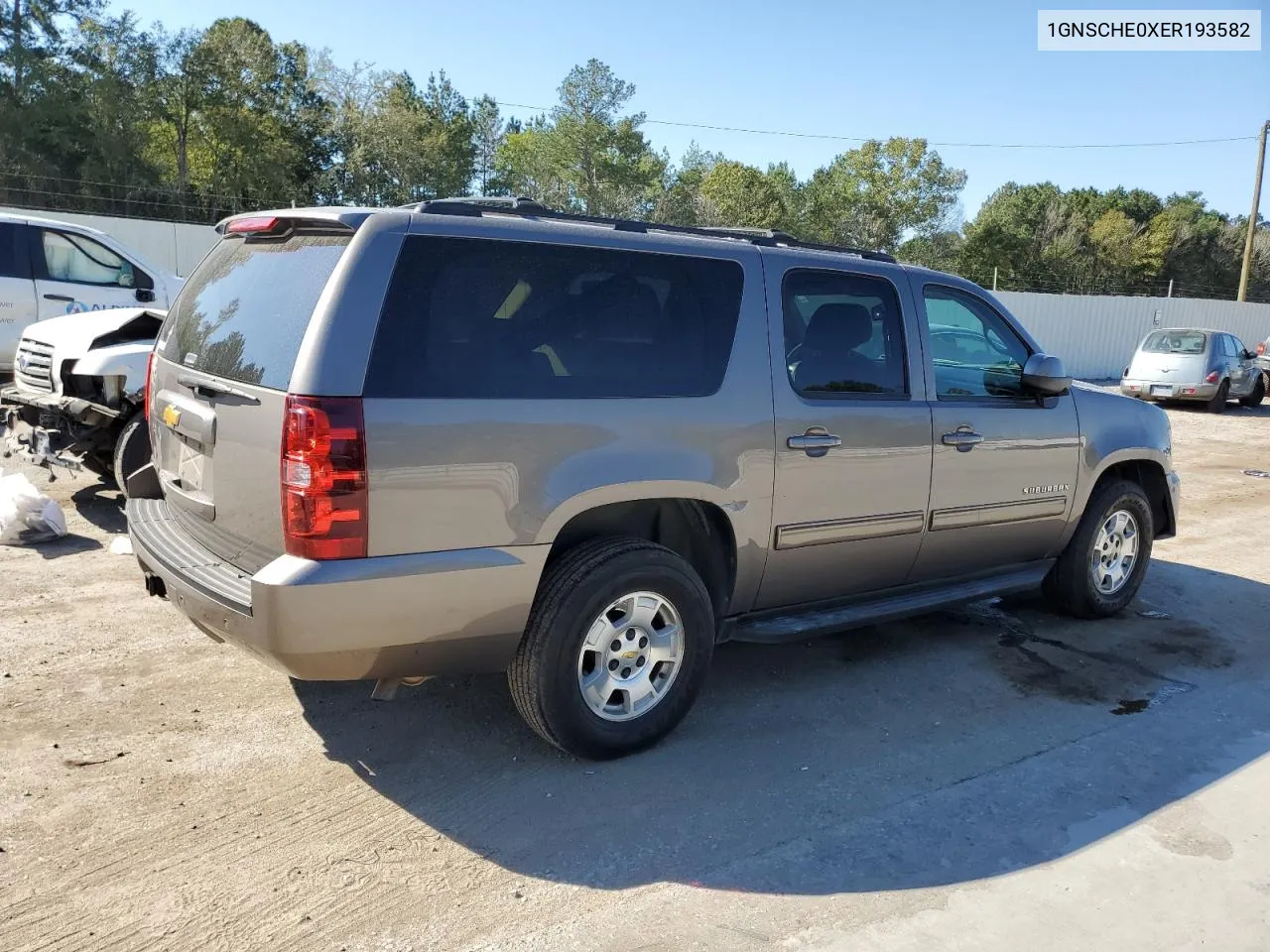 2014 Chevrolet Suburban C1500 Ls VIN: 1GNSCHE0XER193582 Lot: 74383684