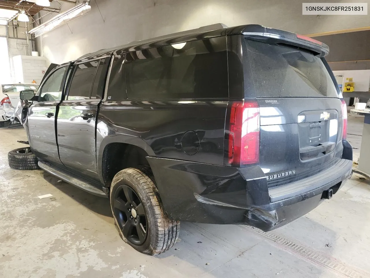 2015 Chevrolet Suburban K1500 Lt VIN: 1GNSKJKC8FR251831 Lot: 52556254