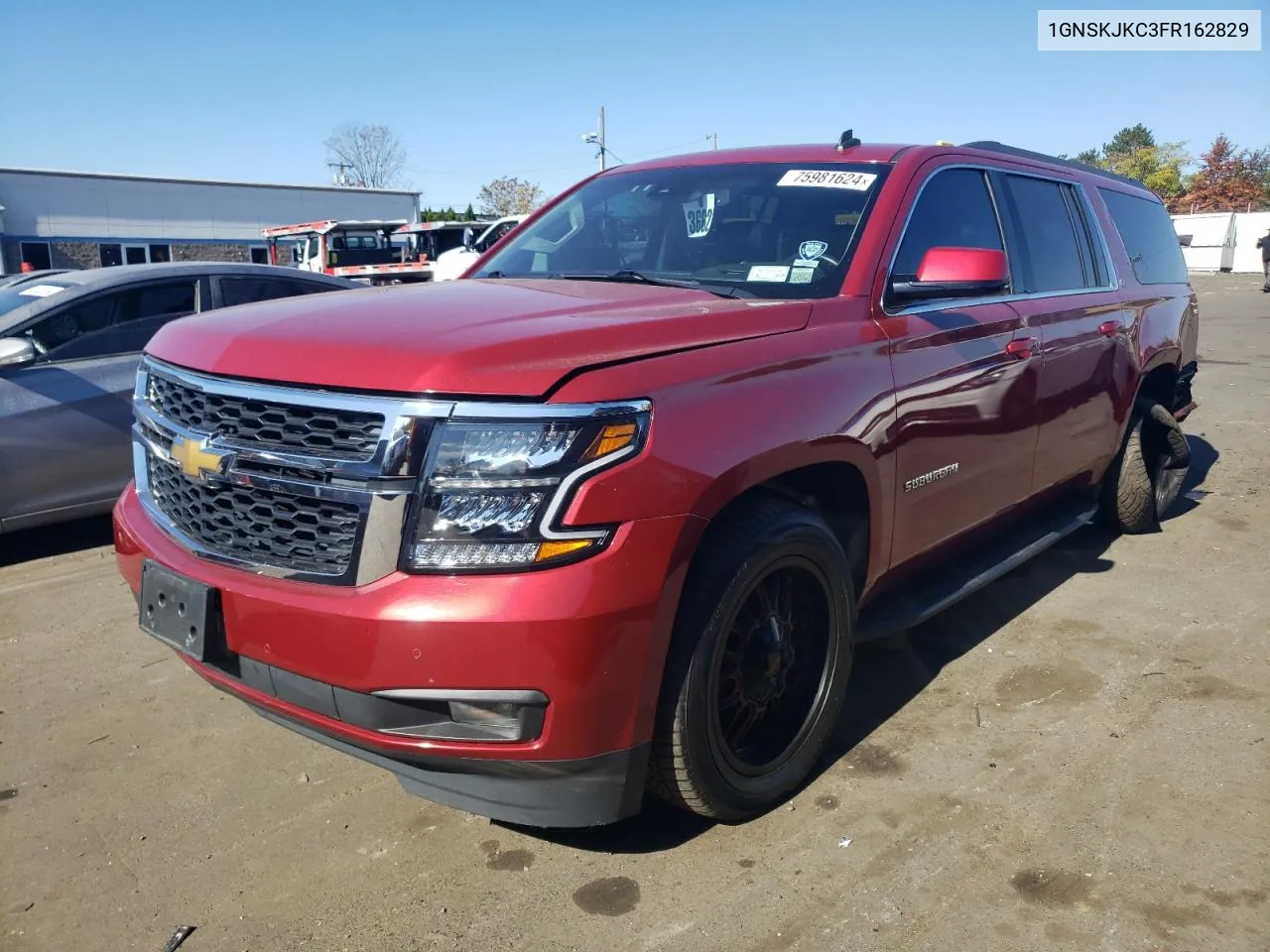 2015 Chevrolet Suburban K1500 Lt VIN: 1GNSKJKC3FR162829 Lot: 75981624