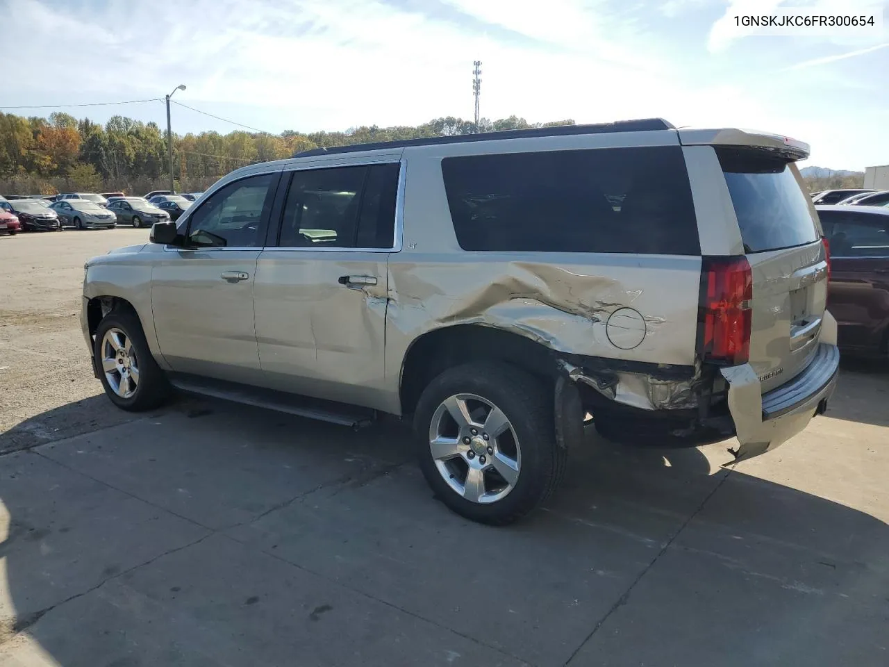 2015 Chevrolet Suburban K1500 Lt VIN: 1GNSKJKC6FR300654 Lot: 77154154