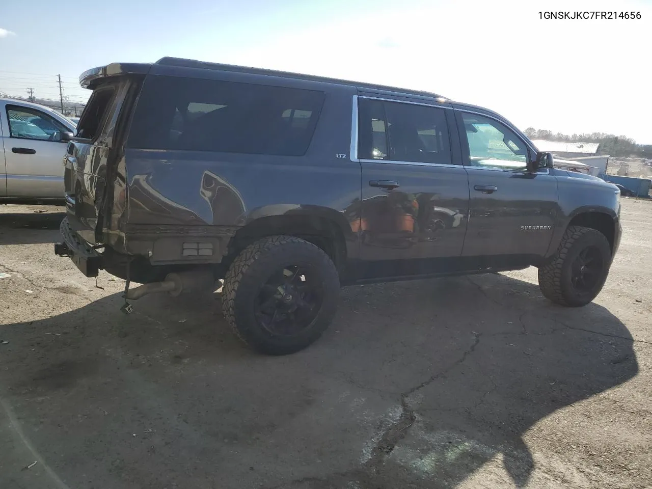 2015 Chevrolet Suburban K1500 Lt VIN: 1GNSKJKC7FR214656 Lot: 79676944