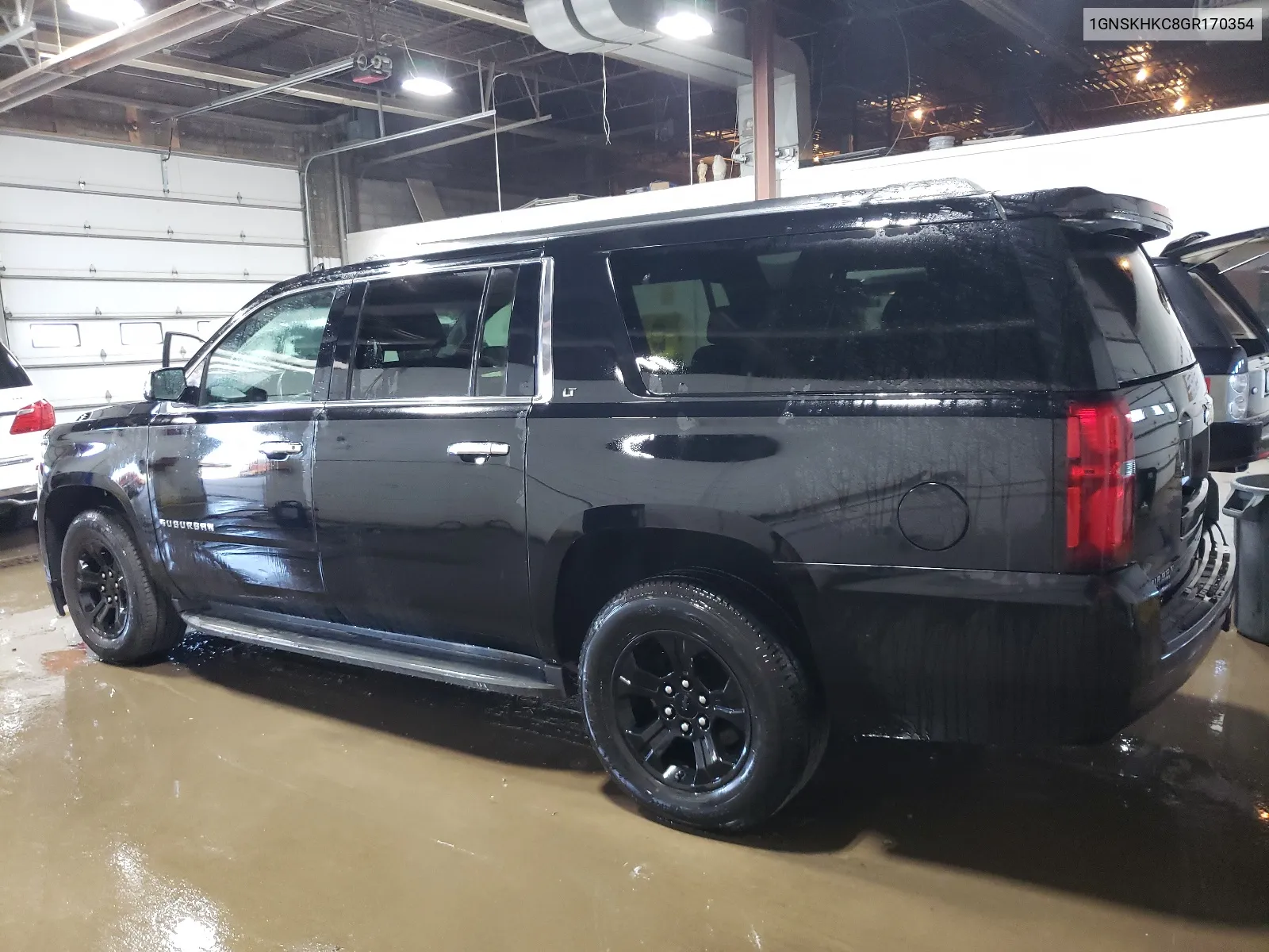 1GNSKHKC8GR170354 2016 Chevrolet Suburban K1500 Lt