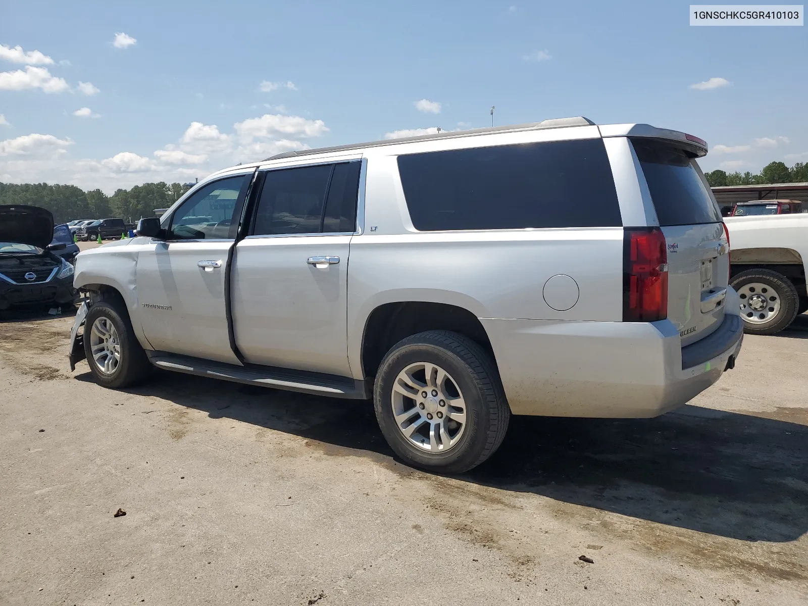 2016 Chevrolet Suburban C1500 Lt VIN: 1GNSCHKC5GR410103 Lot: 68294644