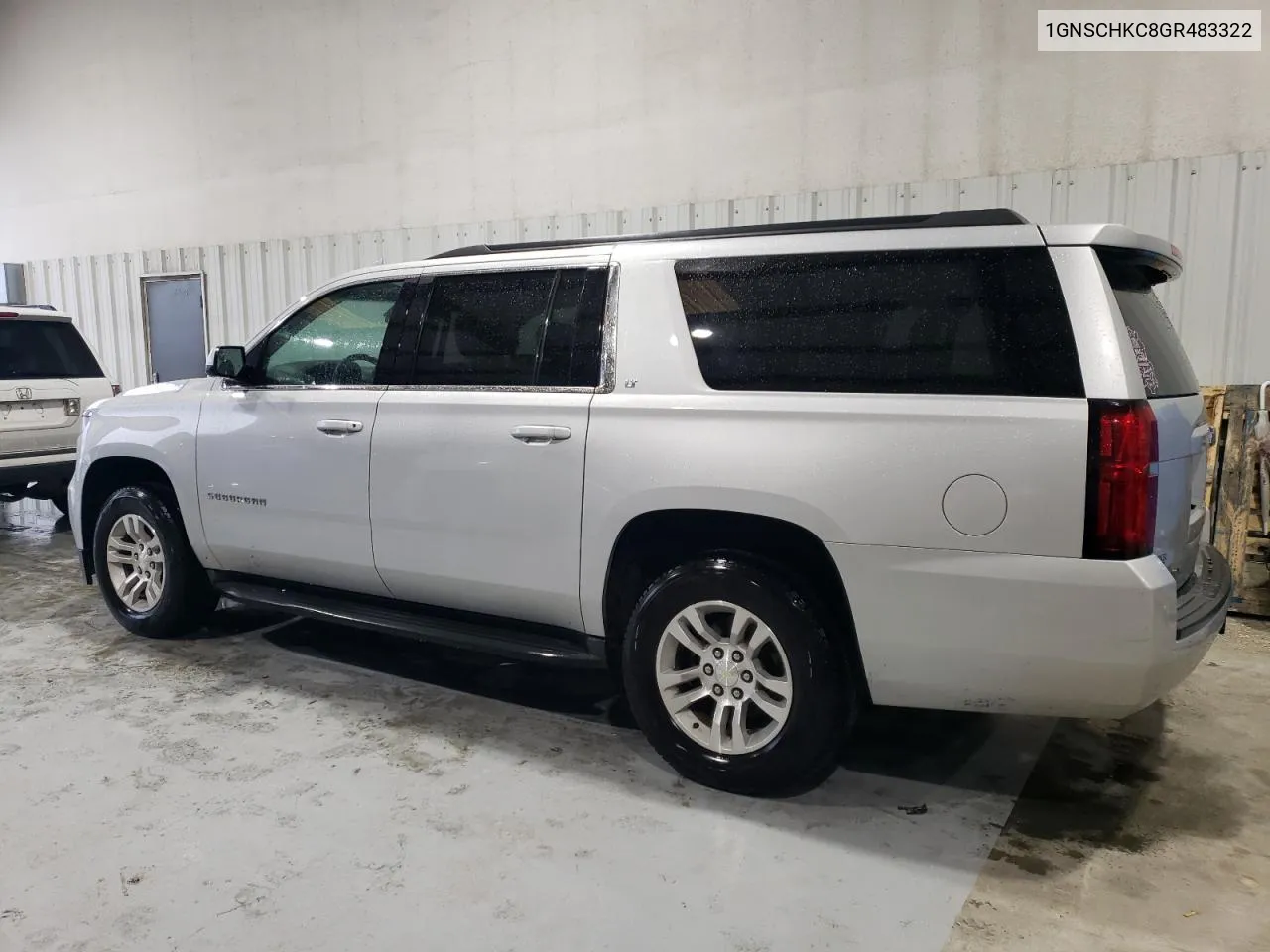 1GNSCHKC8GR483322 2016 Chevrolet Suburban C1500 Lt