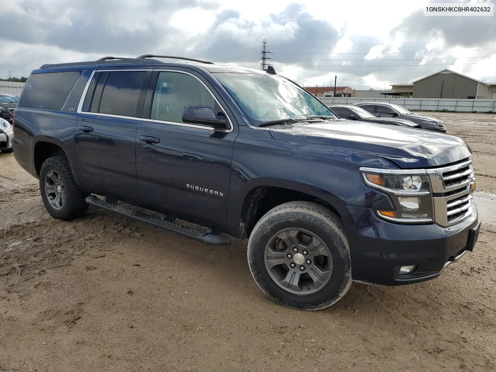 1GNSKHKC8HR402632 2017 Chevrolet Suburban K1500 Lt