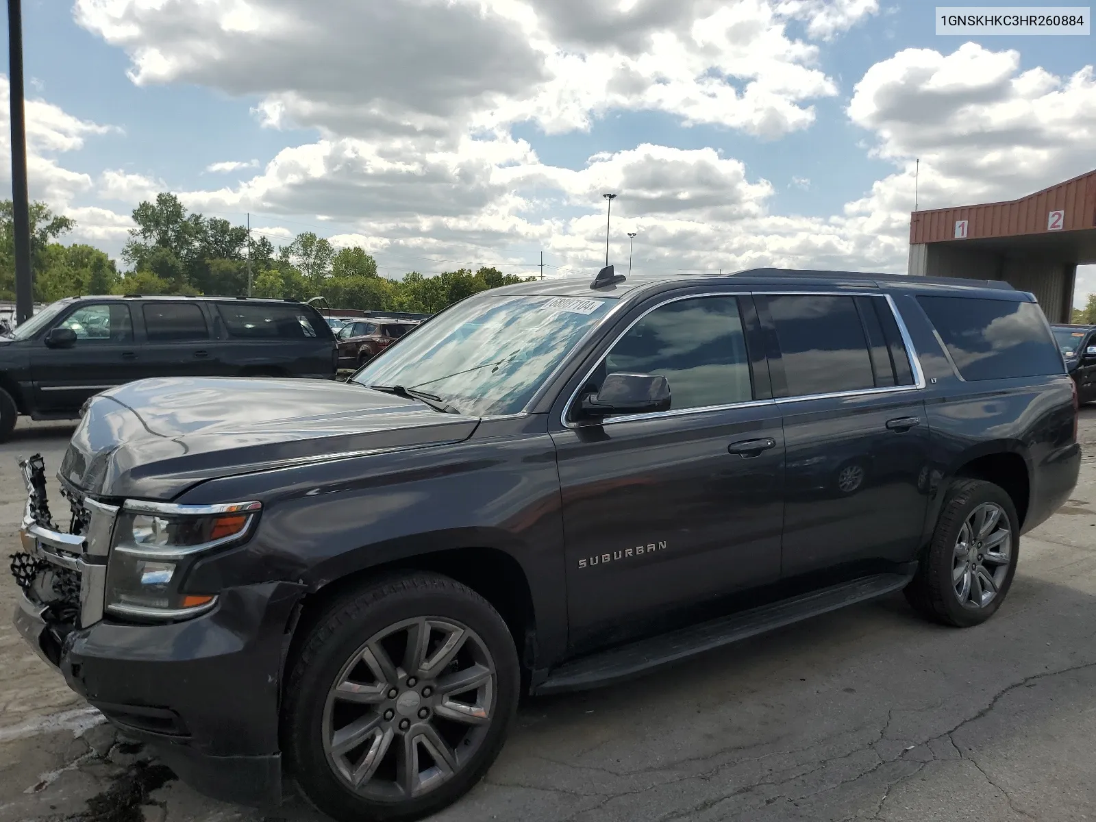 1GNSKHKC3HR260884 2017 Chevrolet Suburban K1500 Lt