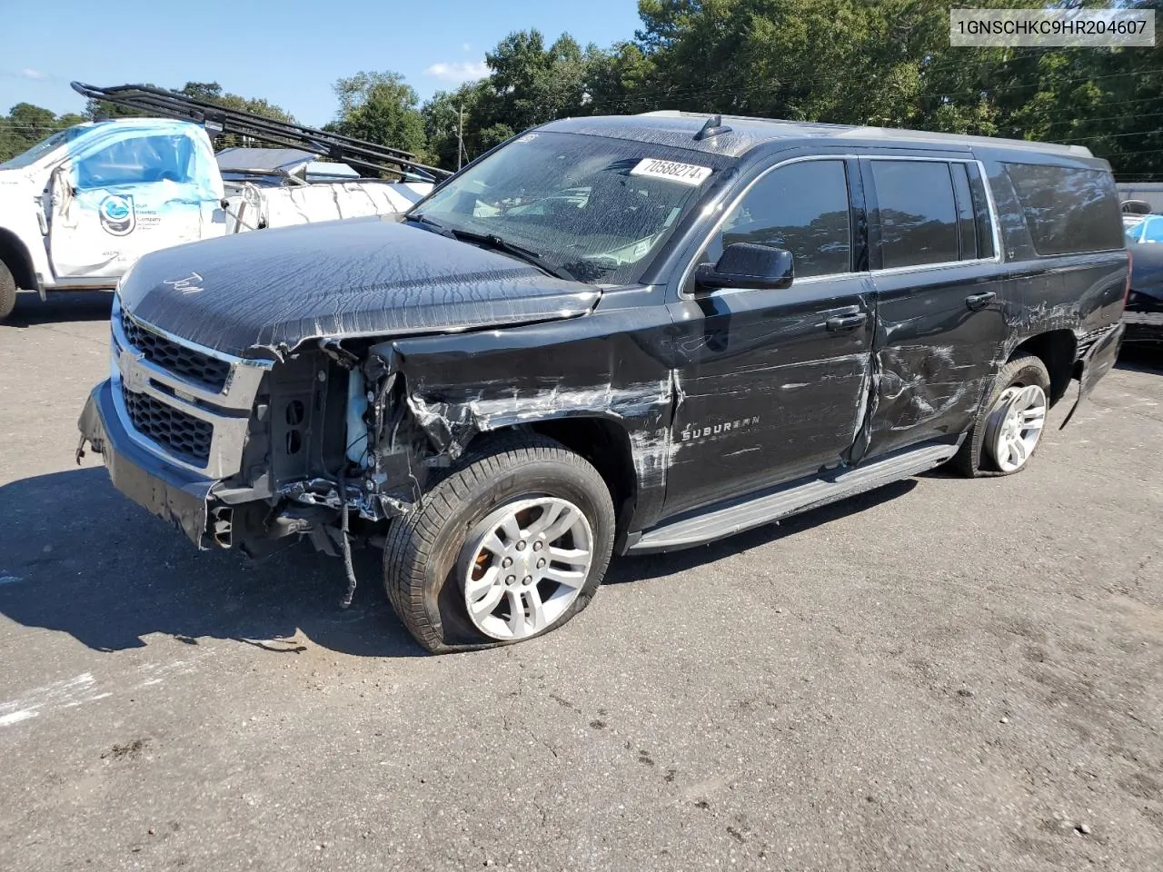 2017 Chevrolet Suburban C1500 Lt VIN: 1GNSCHKC9HR204607 Lot: 70588274