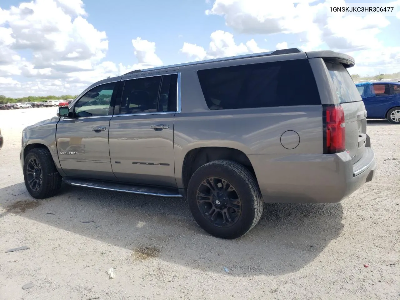 2017 Chevrolet Suburban K1500 Premier VIN: 1GNSKJKC3HR306477 Lot: 72145474