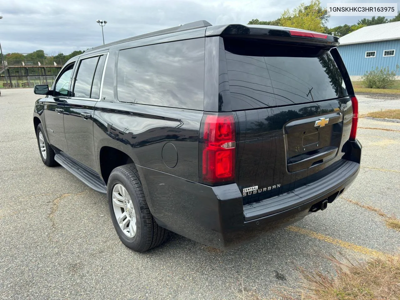 2017 Chevrolet Suburban K1500 Lt VIN: 1GNSKHKC3HR163975 Lot: 73404204