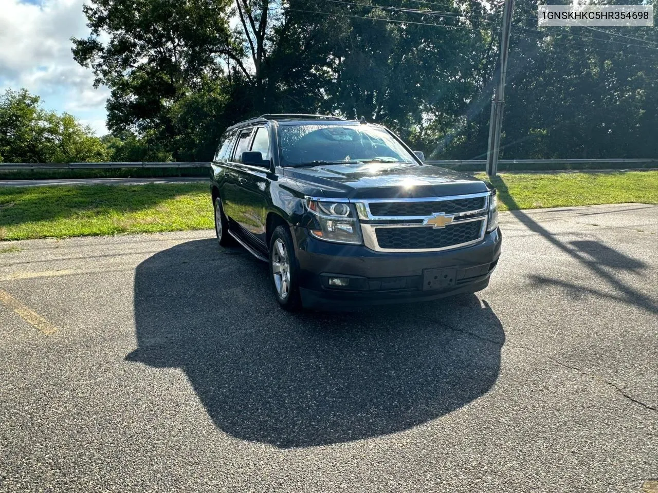 2017 Chevrolet Suburban K VIN: 1GNSKHKC5HR354698 Lot: 74144944