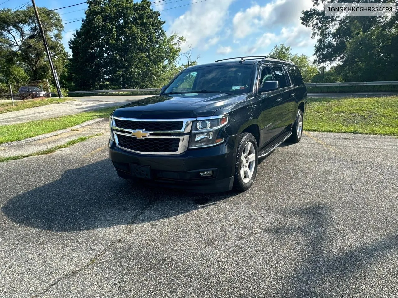 2017 Chevrolet Suburban K VIN: 1GNSKHKC5HR354698 Lot: 74144944