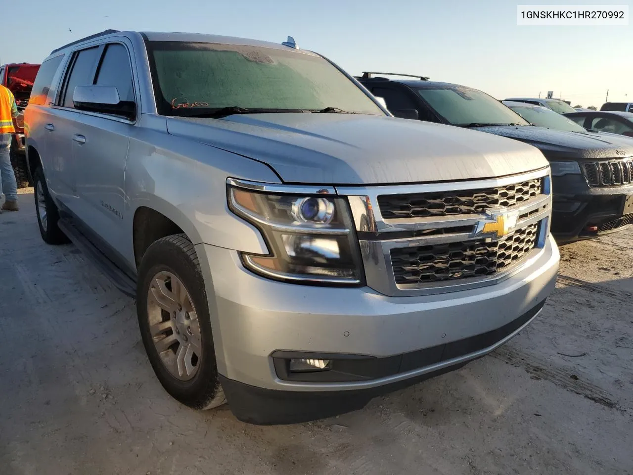 2017 Chevrolet Suburban K1500 Lt VIN: 1GNSKHKC1HR270992 Lot: 75316344