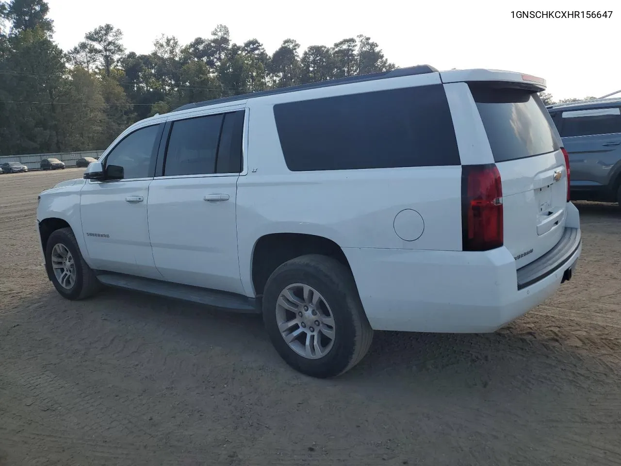 2017 Chevrolet Suburban C1500 Lt VIN: 1GNSCHKCXHR156647 Lot: 76140144