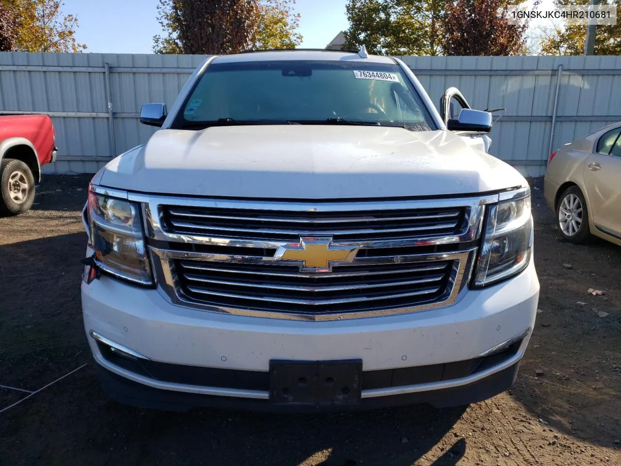 2017 Chevrolet Suburban K1500 Premier VIN: 1GNSKJKC4HR210681 Lot: 76344804