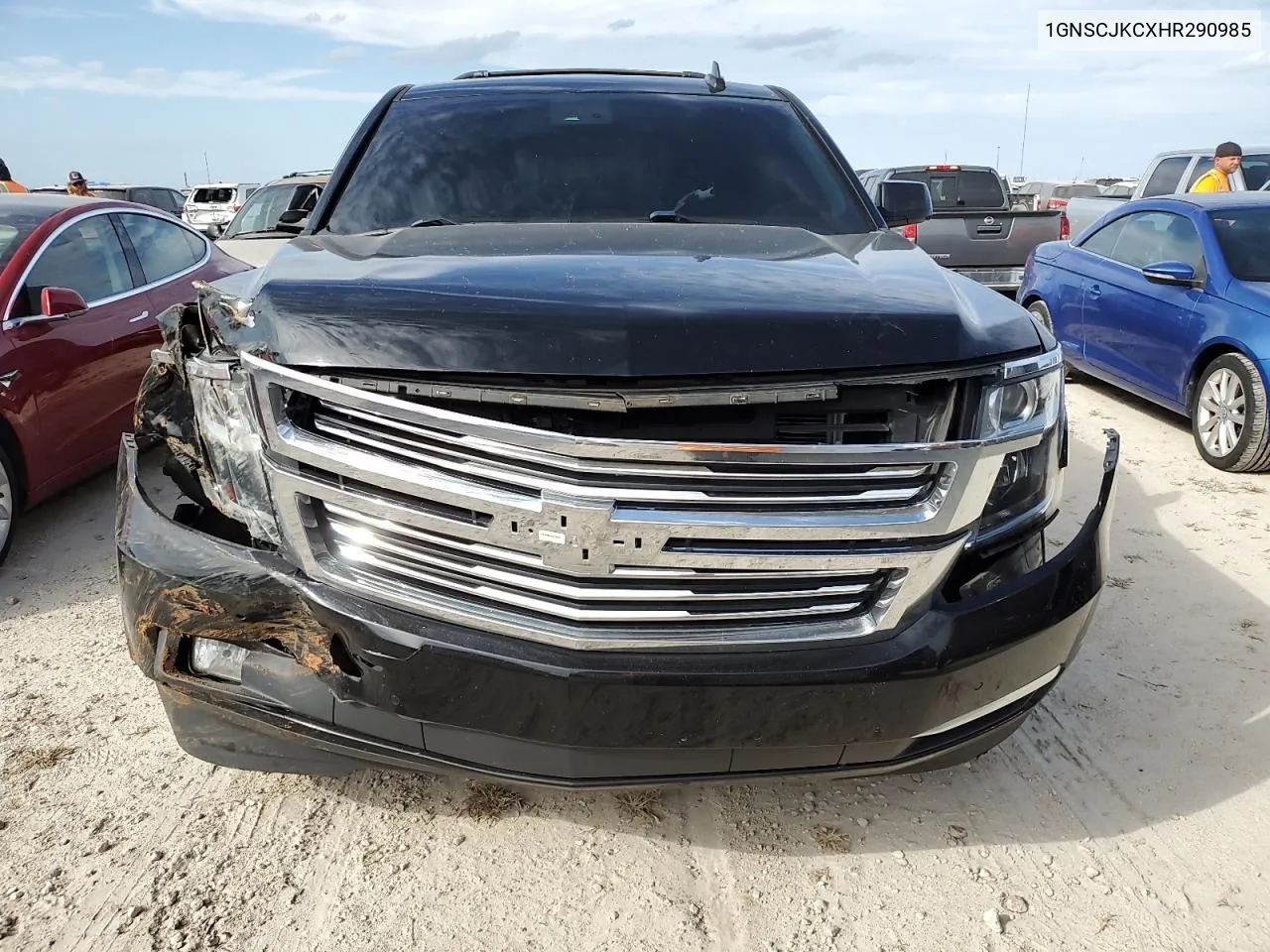 2017 Chevrolet Suburban C1500 Premier VIN: 1GNSCJKCXHR290985 Lot: 76667274