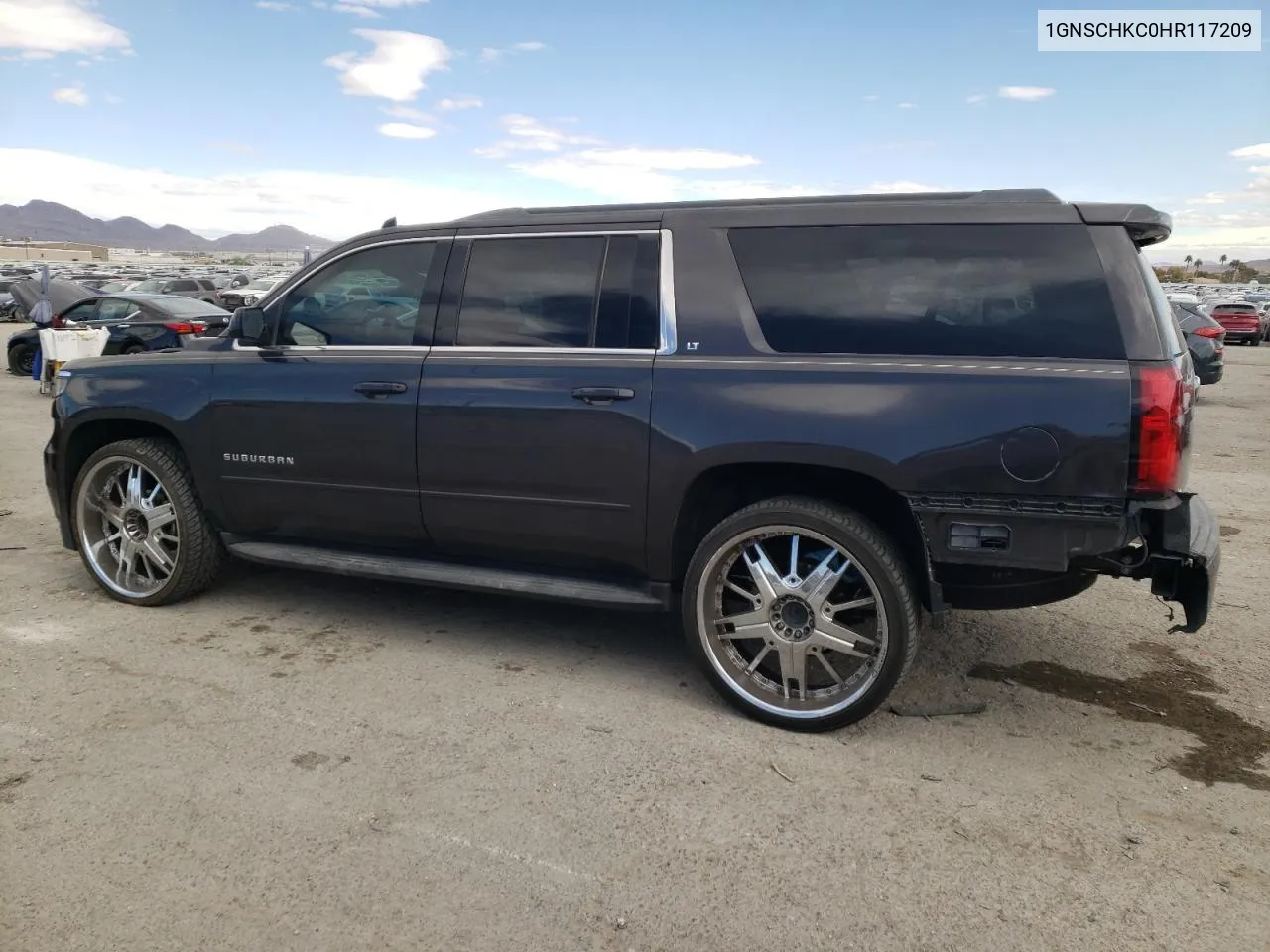 2017 Chevrolet Suburban C1500 Lt VIN: 1GNSCHKC0HR117209 Lot: 77014054