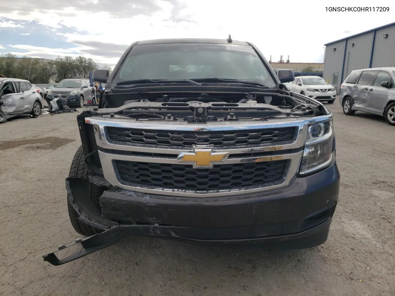 2017 Chevrolet Suburban C1500 Lt VIN: 1GNSCHKC0HR117209 Lot: 77014054