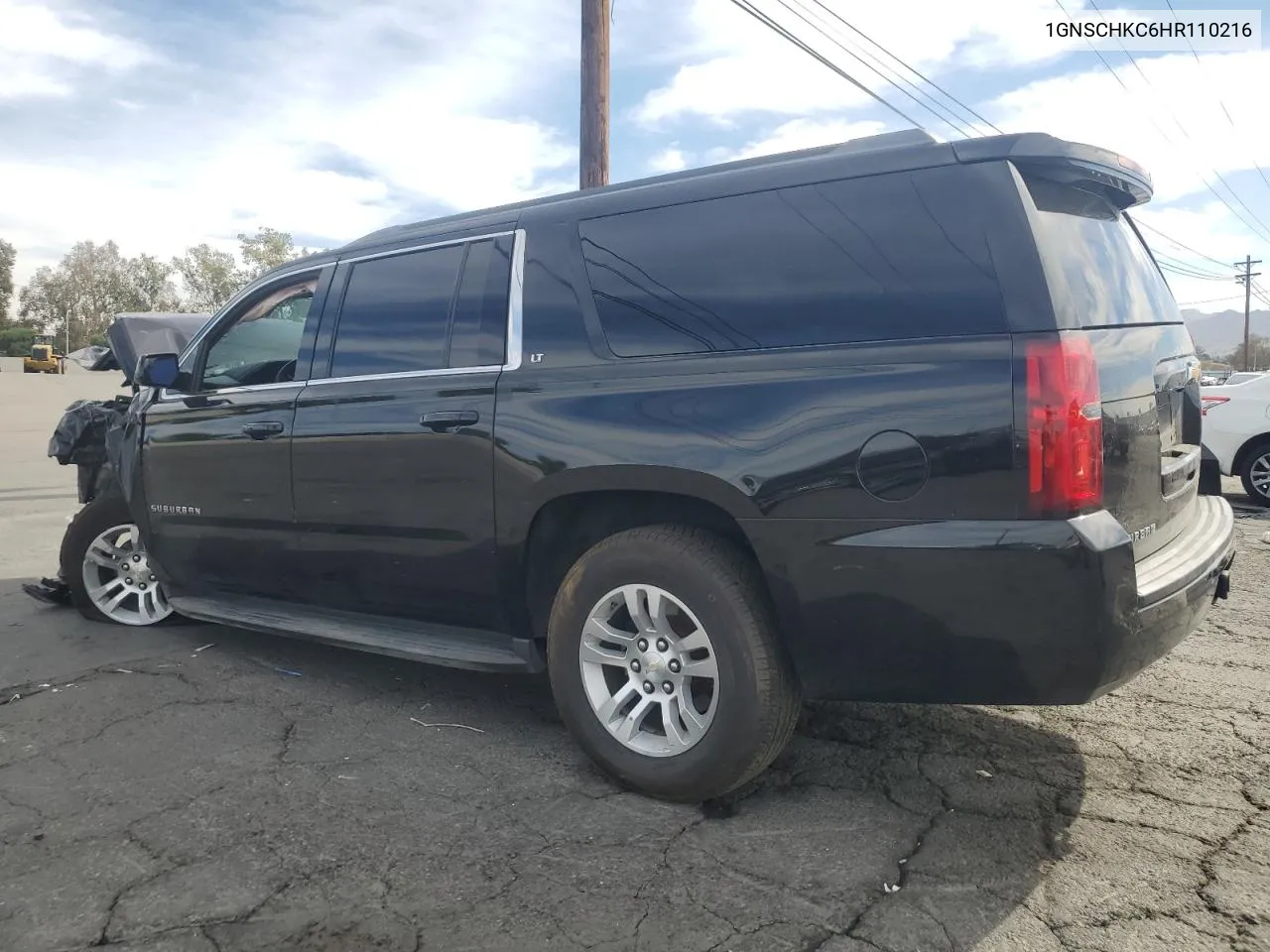 2017 Chevrolet Suburban C1500 Lt VIN: 1GNSCHKC6HR110216 Lot: 77904004