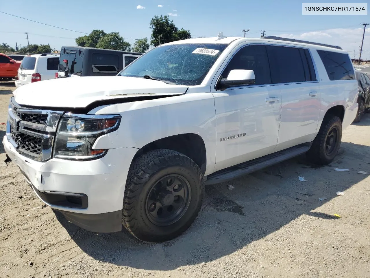 2017 Chevrolet Suburban C1500 Lt VIN: 1GNSCHKC7HR171574 Lot: 81100554