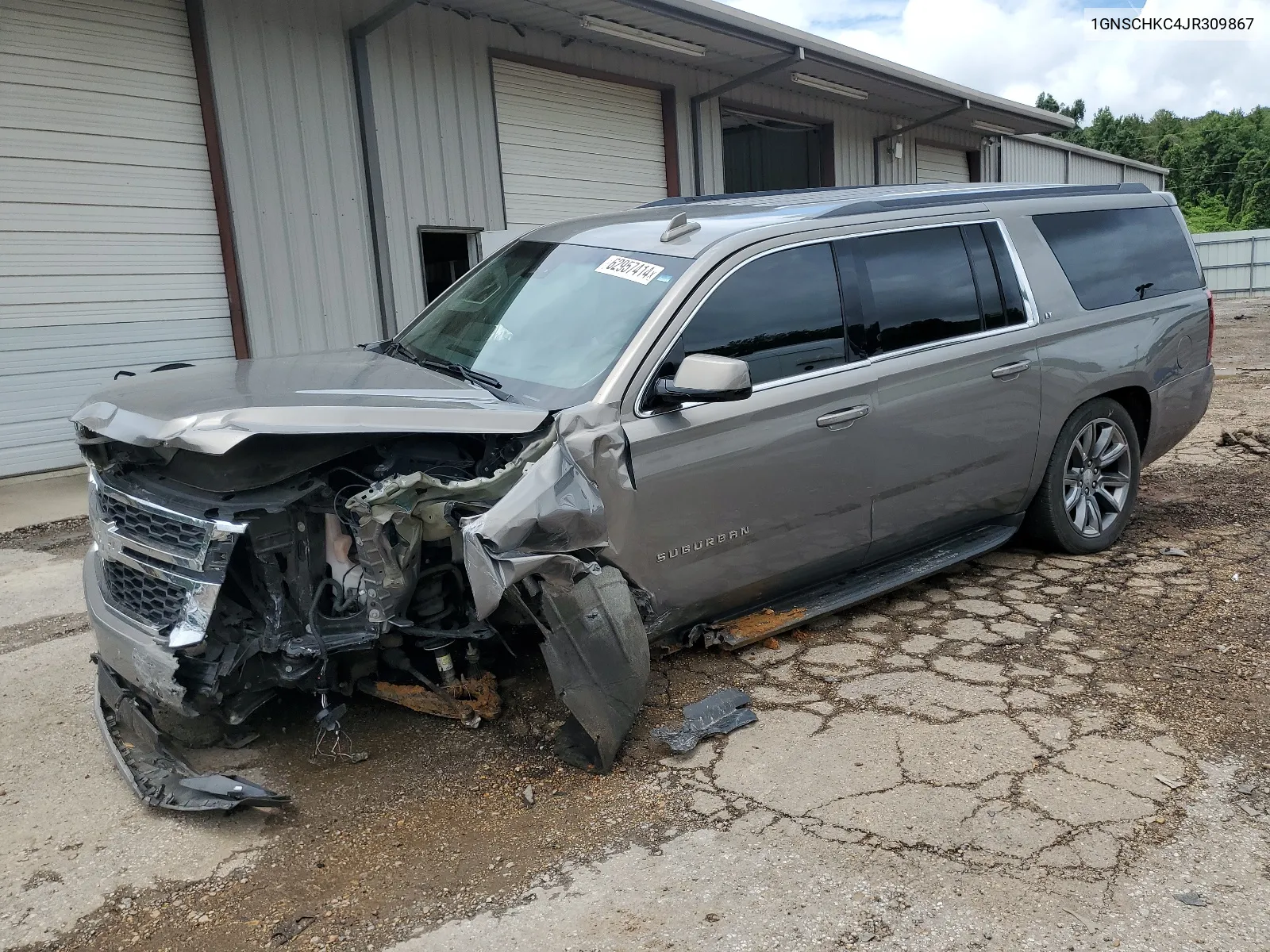 2018 Chevrolet Suburban C1500 Lt VIN: 1GNSCHKC4JR309867 Lot: 62957414