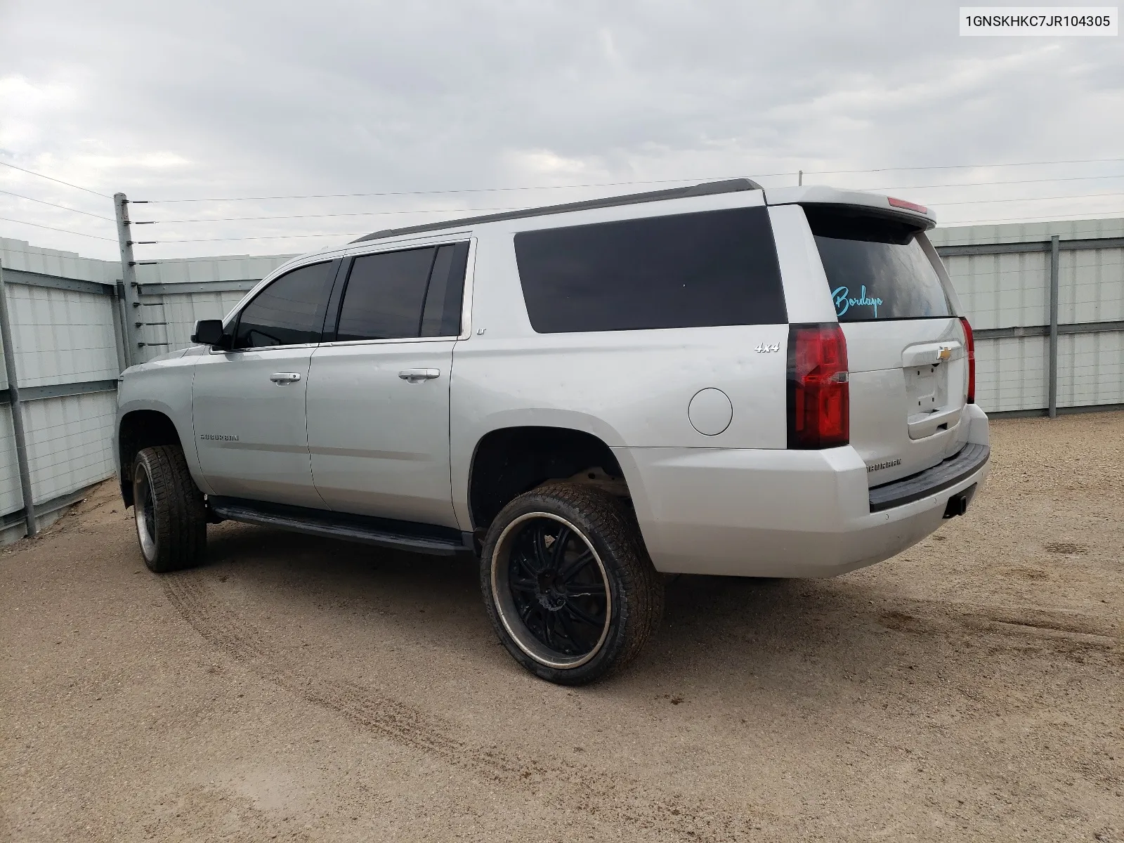 2018 Chevrolet Suburban K1500 Lt VIN: 1GNSKHKC7JR104305 Lot: 63344024