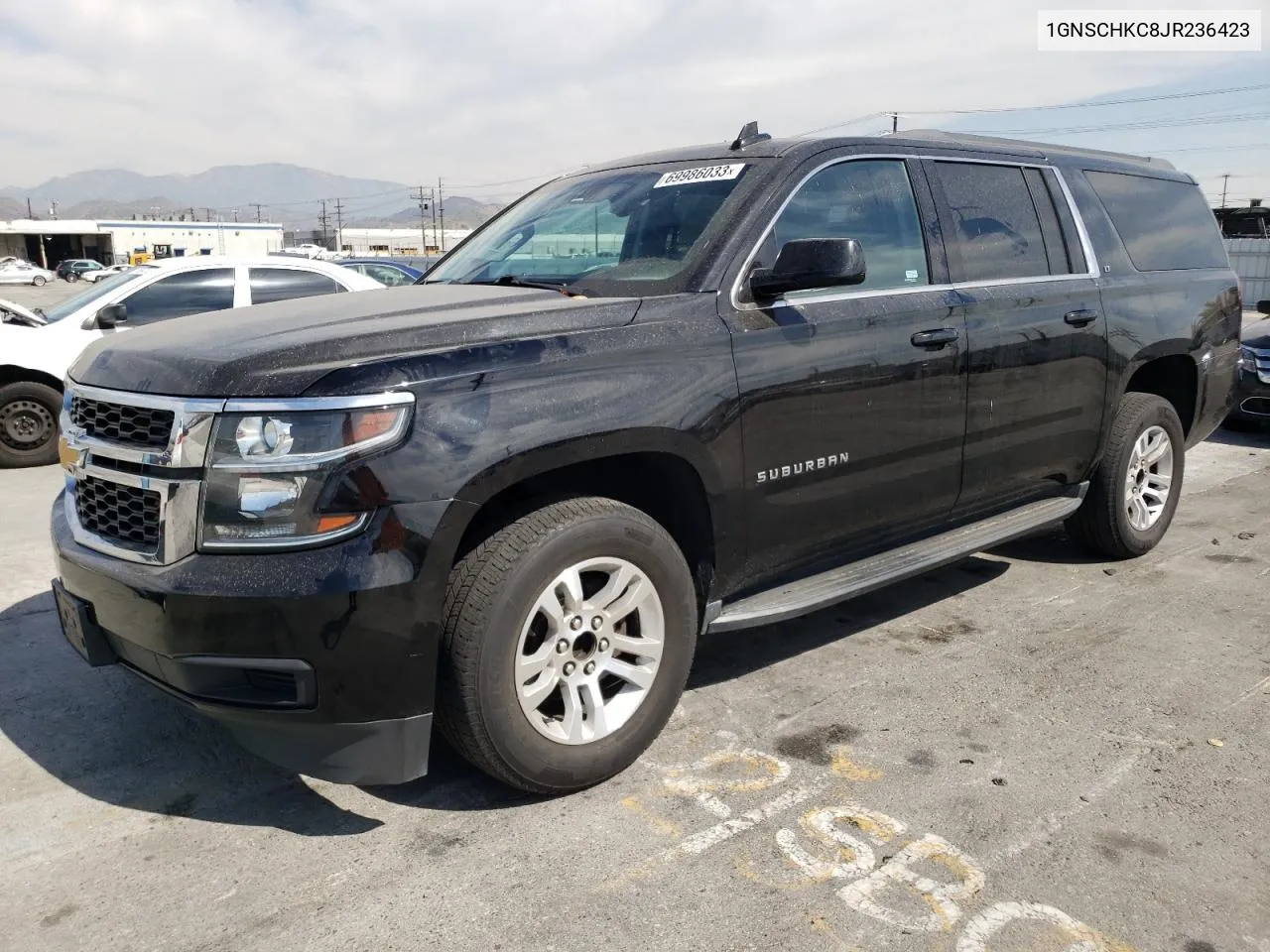 2018 Chevrolet Suburban C1500 Lt VIN: 1GNSCHKC8JR236423 Lot: 69986033