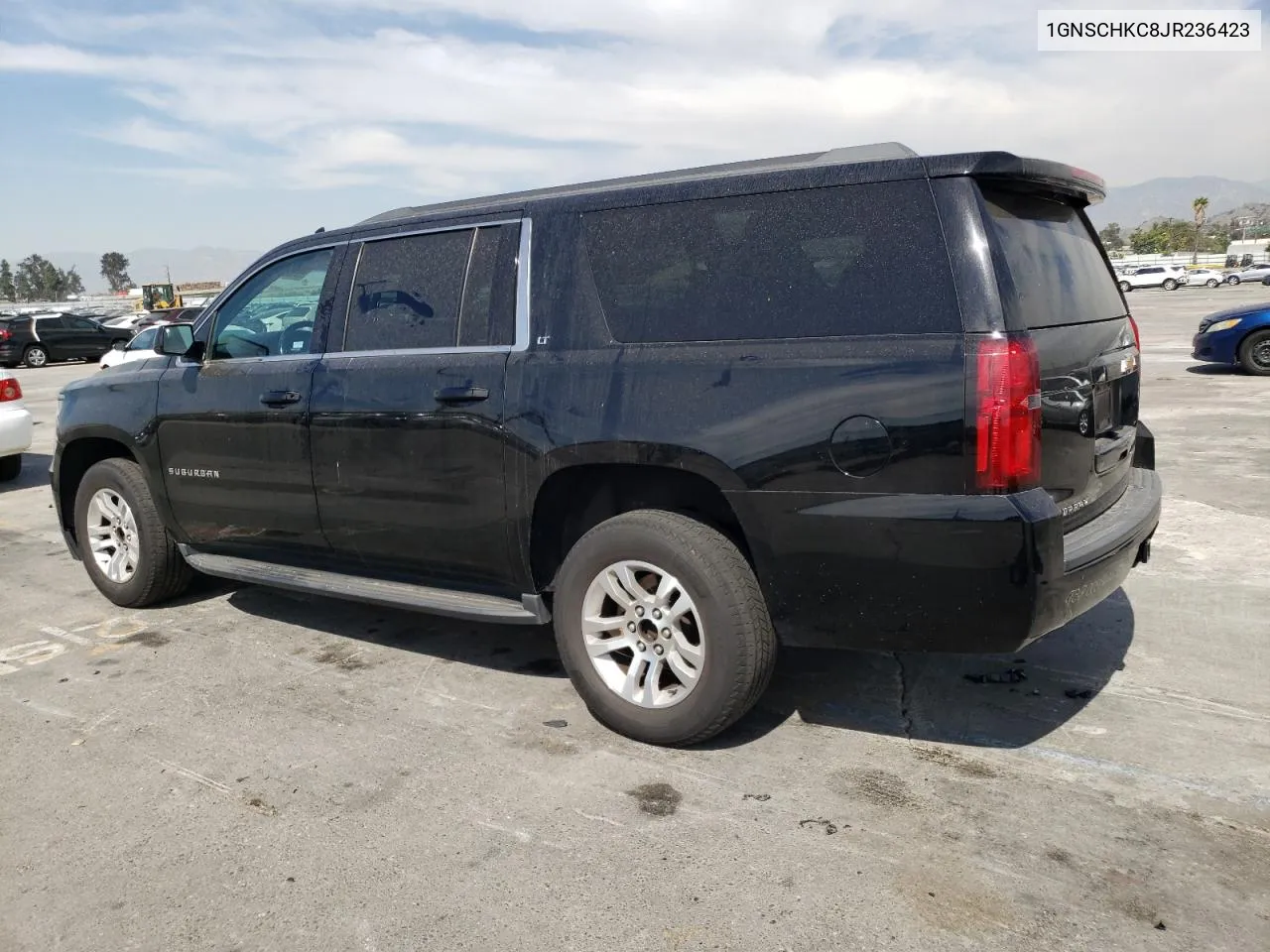 2018 Chevrolet Suburban C1500 Lt VIN: 1GNSCHKC8JR236423 Lot: 69986033