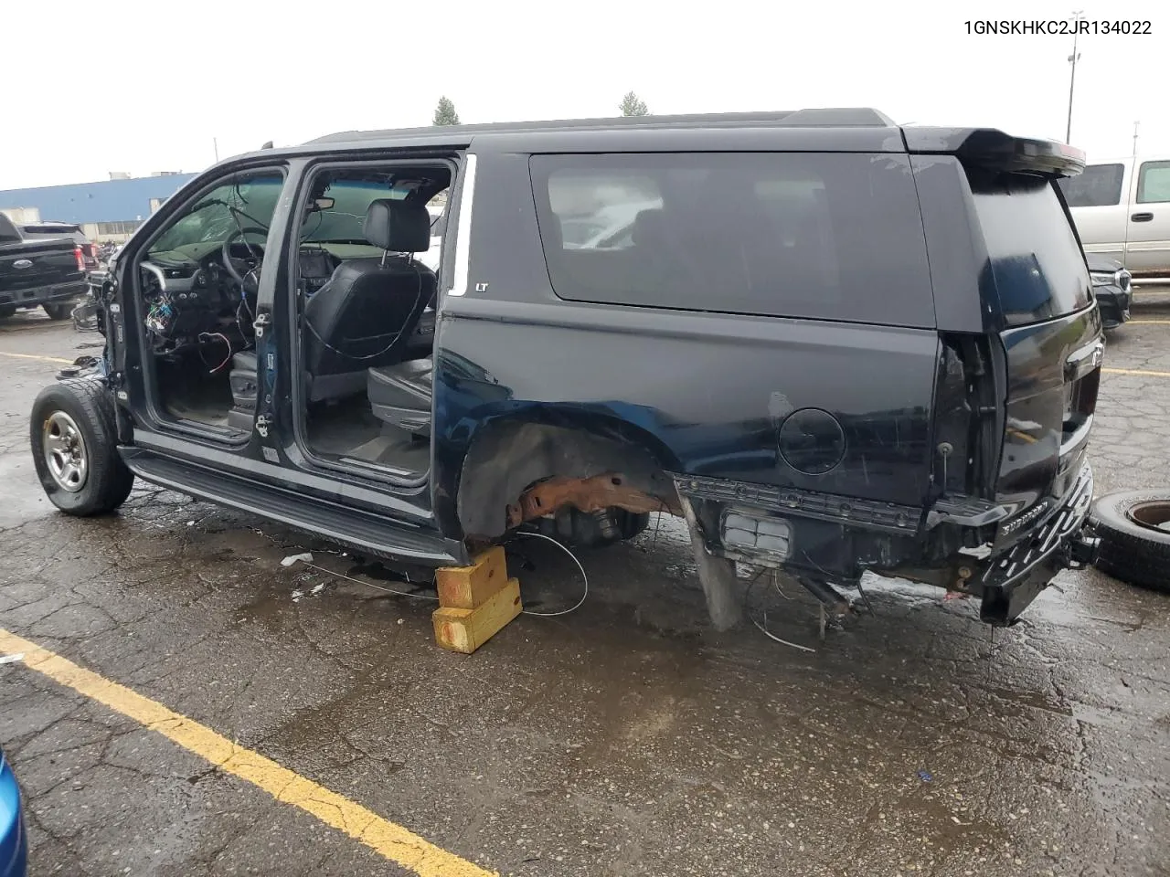 2018 Chevrolet Suburban K1500 Lt VIN: 1GNSKHKC2JR134022 Lot: 72323744