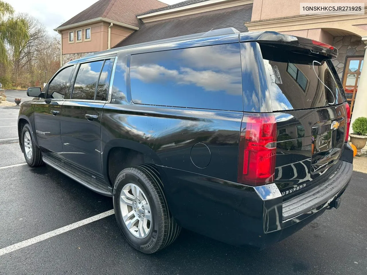 2018 Chevrolet Suburban K1500 Lt VIN: 1GNSKHKC5JR271925 Lot: 80459554