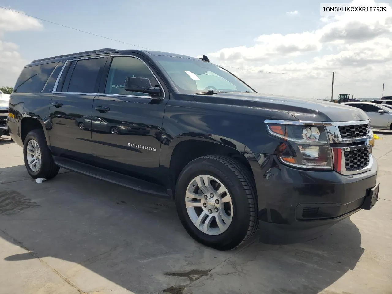 2019 Chevrolet Suburban K1500 Lt VIN: 1GNSKHKCXKR187939 Lot: 61219604