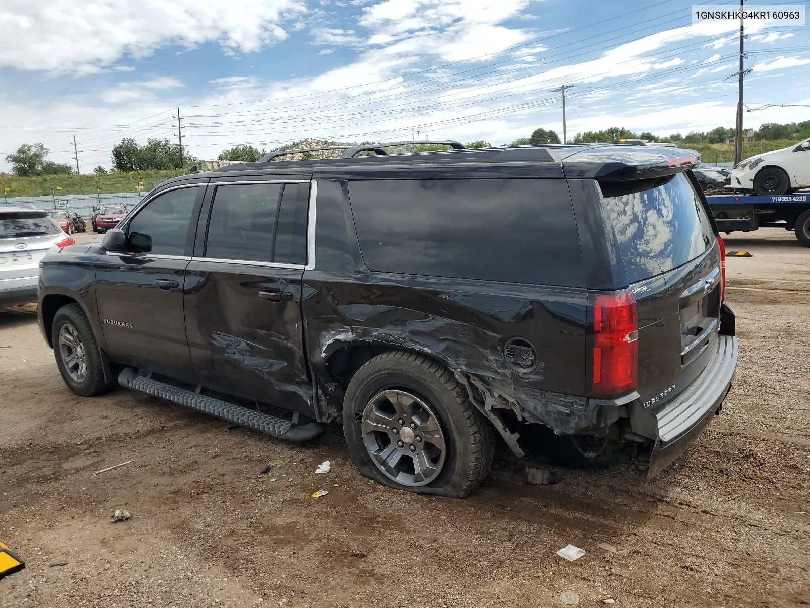 2019 Chevrolet Suburban K1500 Lt VIN: 1GNSKHKC4KR160963 Lot: 67980314