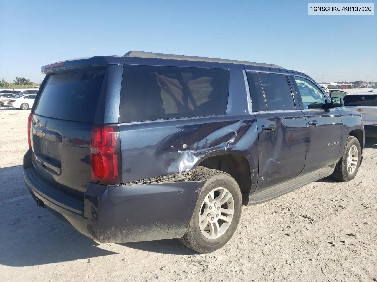 2019 Chevrolet Suburban C1500 Lt VIN: 1GNSCHKC7KR137920 Lot: 71219584