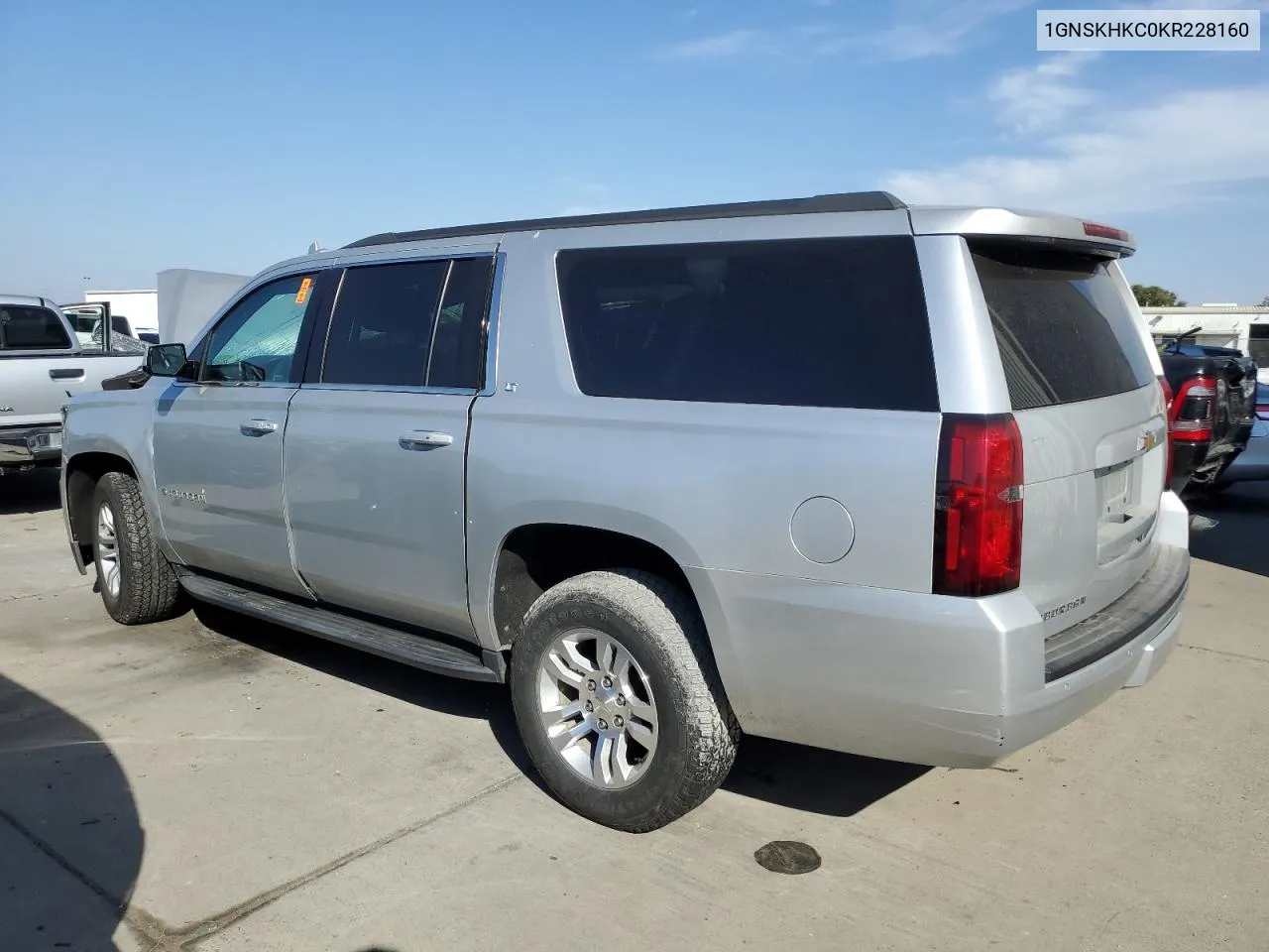 2019 Chevrolet Suburban K1500 Lt VIN: 1GNSKHKC0KR228160 Lot: 73156903