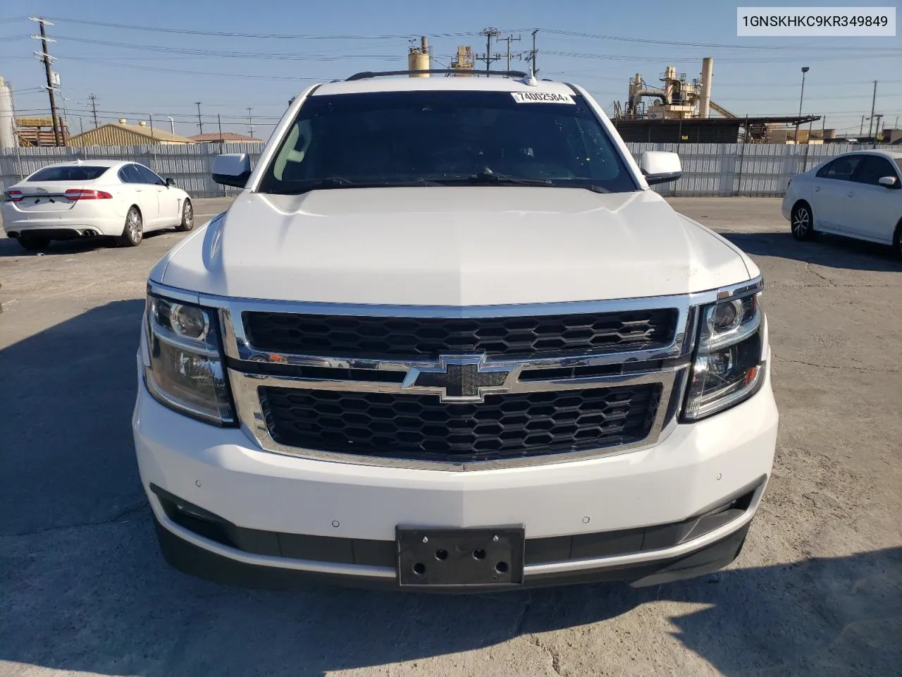 1GNSKHKC9KR349849 2019 Chevrolet Suburban K1500 Lt