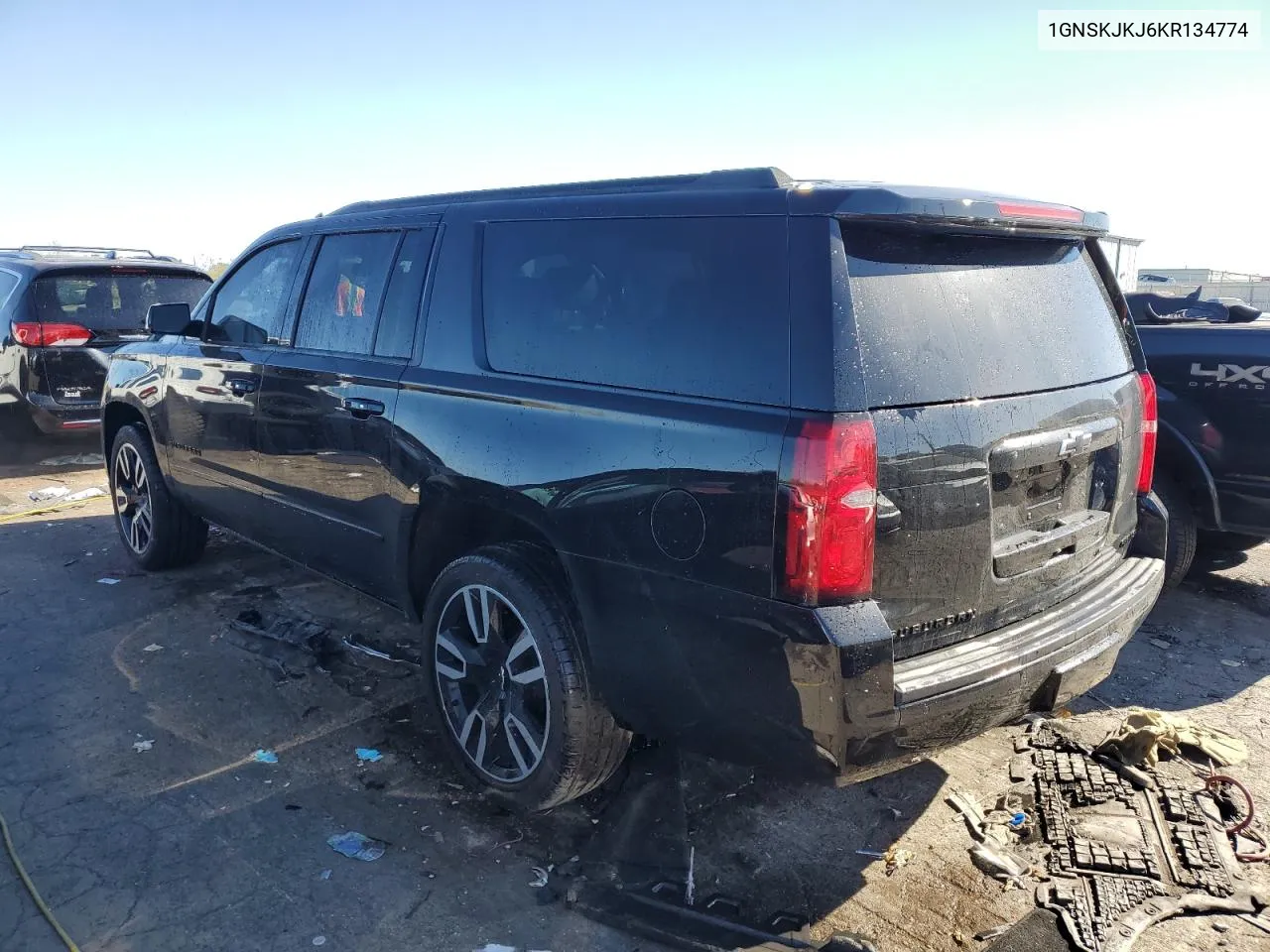 2019 Chevrolet Suburban K1500 Premier VIN: 1GNSKJKJ6KR134774 Lot: 76118314