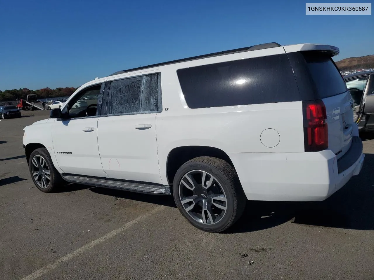 1GNSKHKC9KR360687 2019 Chevrolet Suburban K1500 Lt