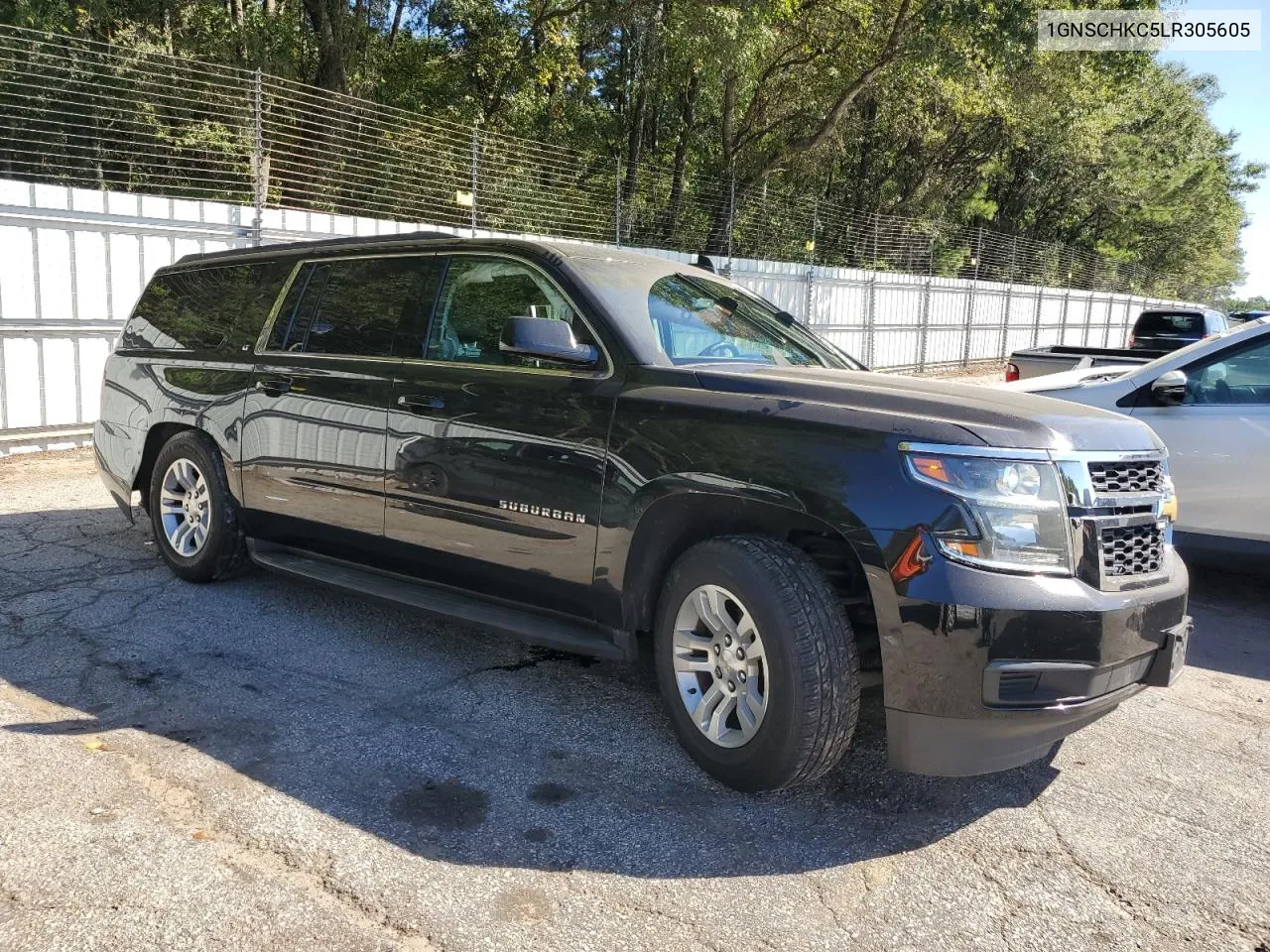 2020 Chevrolet Suburban C1500 Lt VIN: 1GNSCHKC5LR305605 Lot: 75447164