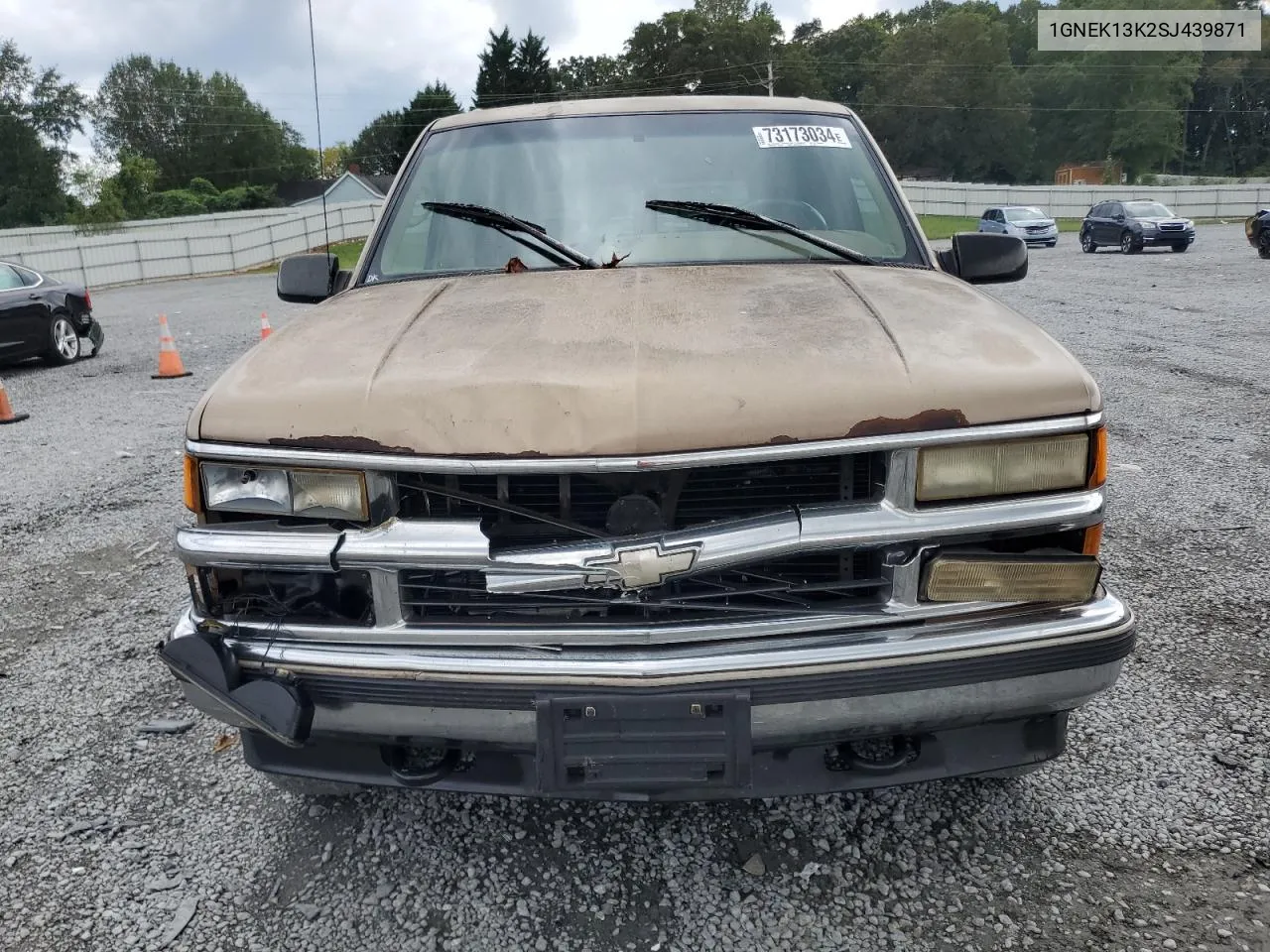 1995 Chevrolet Tahoe K1500 VIN: 1GNEK13K2SJ439871 Lot: 73173034