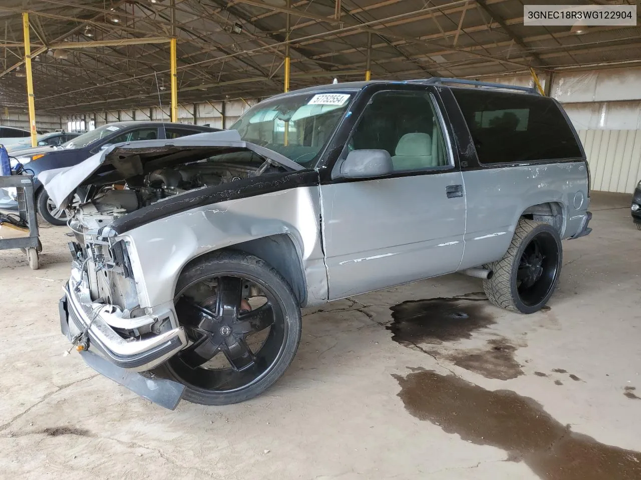 1998 Chevrolet Tahoe C1500 VIN: 3GNEC18R3WG122904 Lot: 57752554