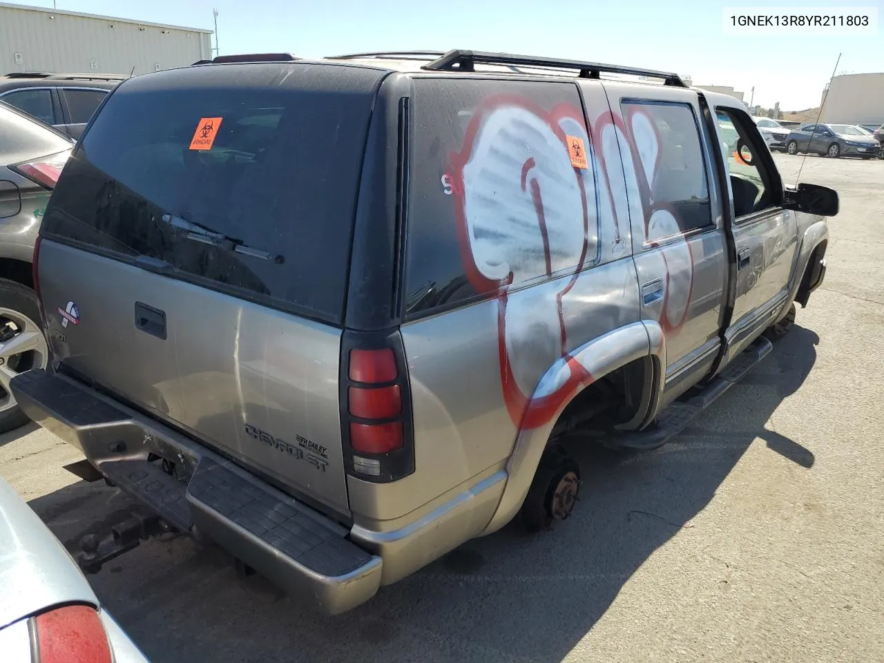 2000 Chevrolet Tahoe K1500 VIN: 1GNEK13R8YR211803 Lot: 61660534