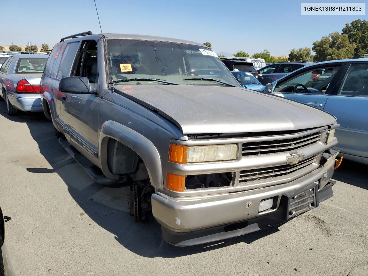 2000 Chevrolet Tahoe K1500 VIN: 1GNEK13R8YR211803 Lot: 61660534