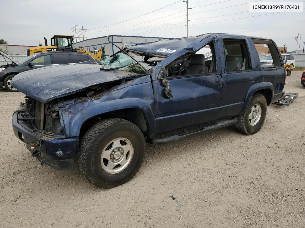 2000 Chevrolet Tahoe K1500 VIN: 1GNEK13R9YR176401 Lot: 69700924