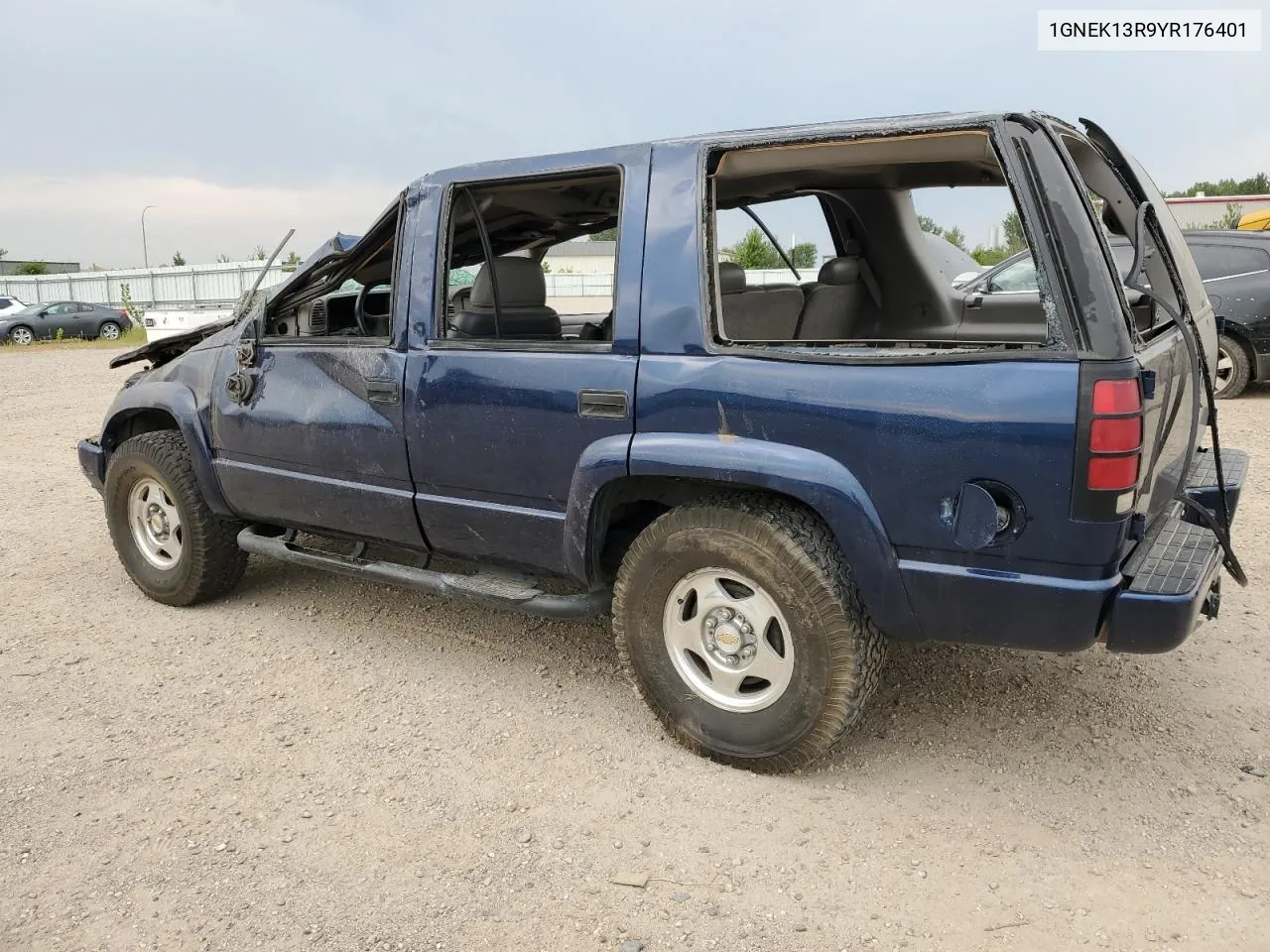 2000 Chevrolet Tahoe K1500 VIN: 1GNEK13R9YR176401 Lot: 69700924